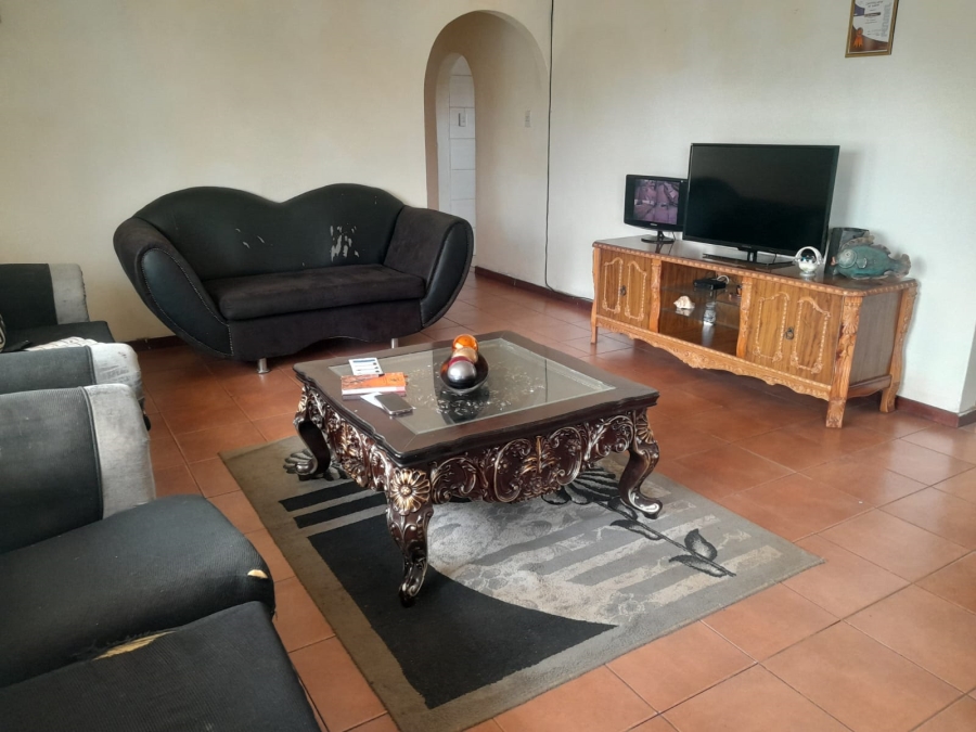 3 Bedroom Property for Sale in Rustenburg Central North West